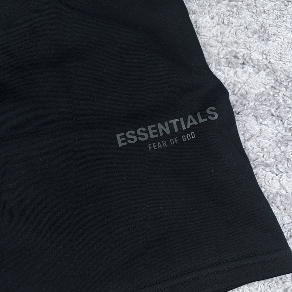 Essentials Fear of God Black Cotton Logo Shorts Men’s Large - Picture 3 of 7